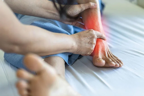 Leg and Foot Injury Treatment Punjab